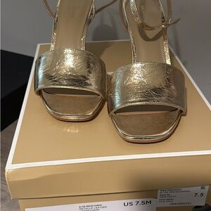 Michael Kors Gold leather Women heels sz 7.5
